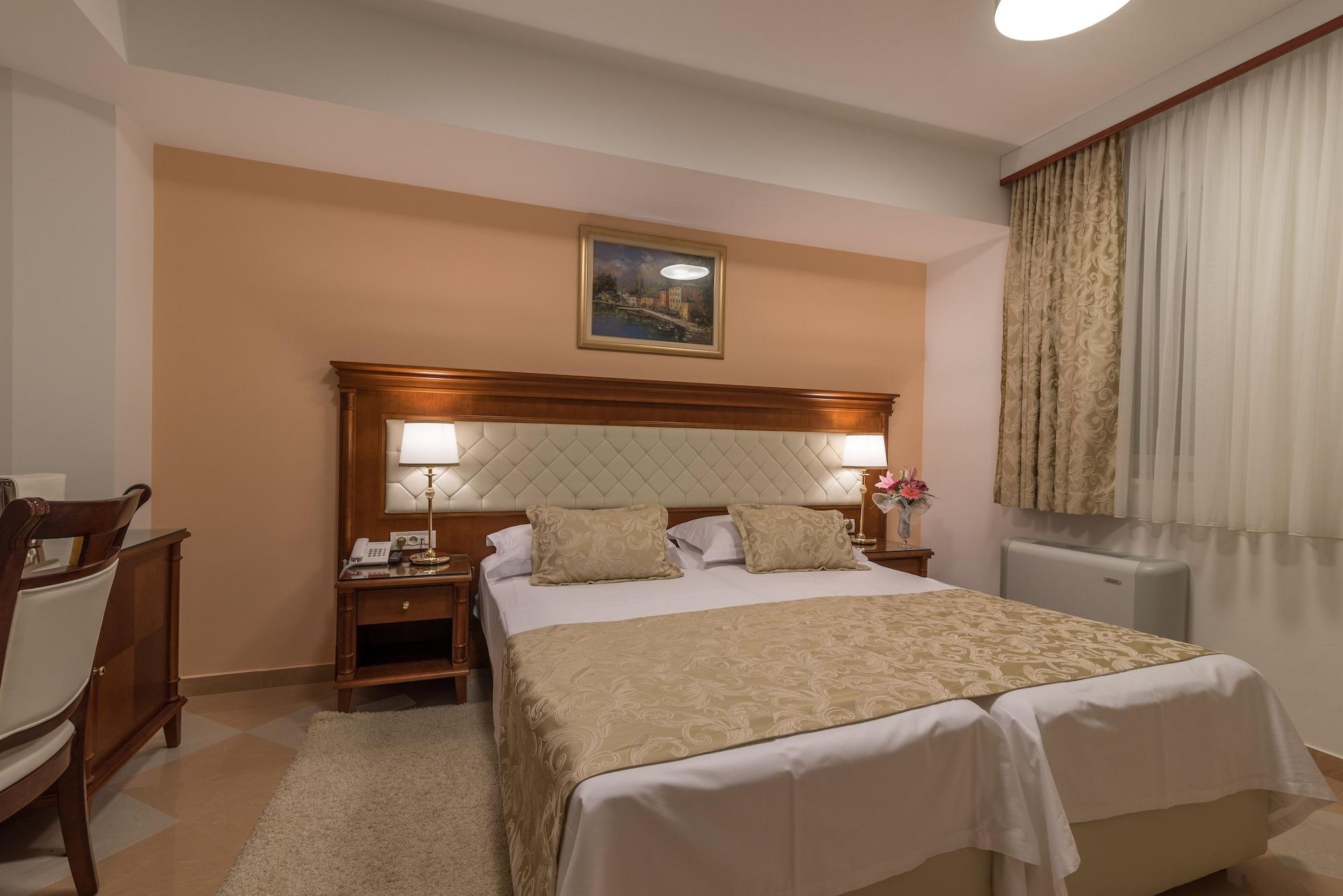 Hotel Trogir Palace מראה חיצוני תמונה