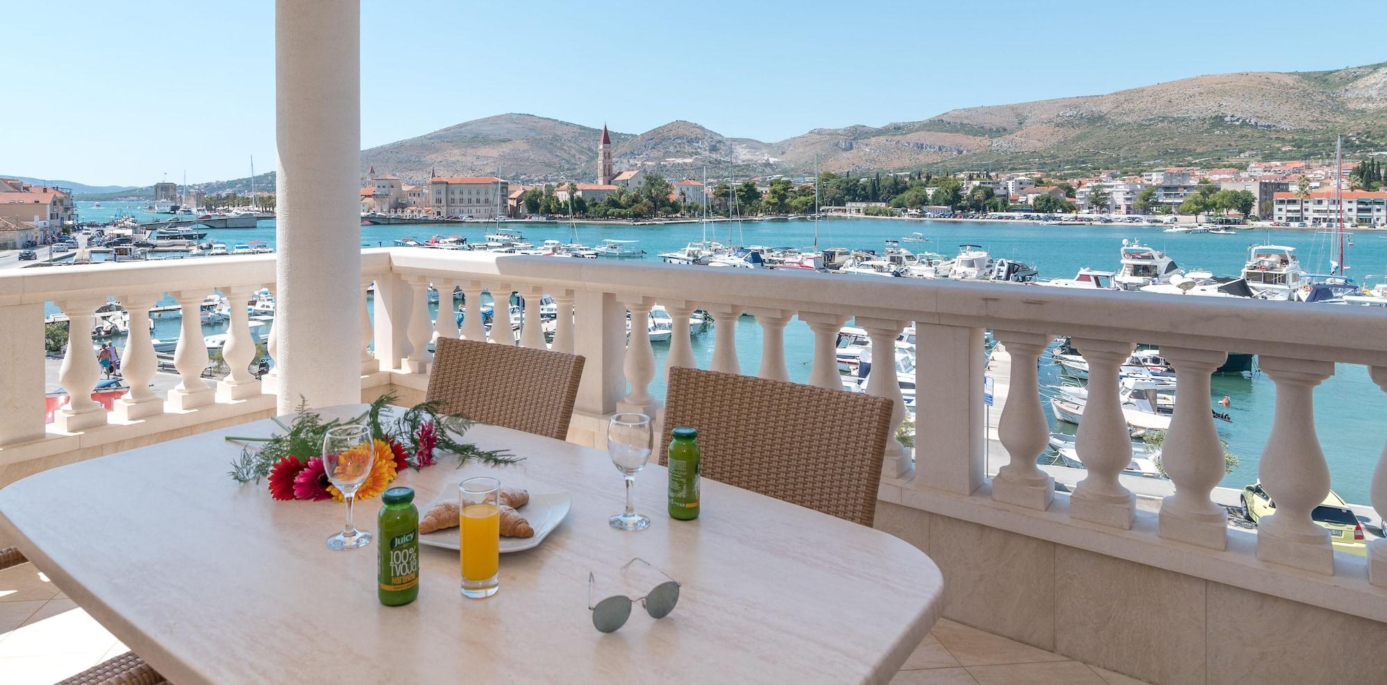 Hotel Trogir Palace מראה חיצוני תמונה