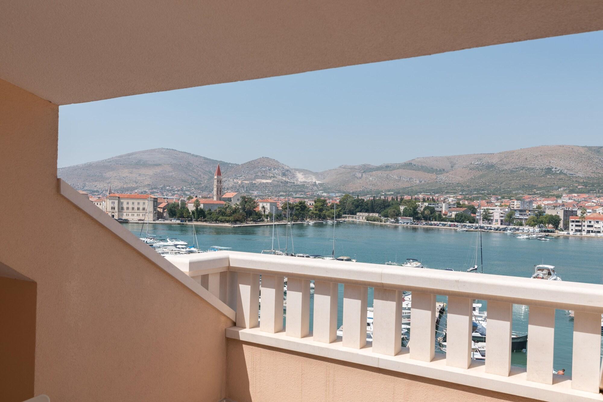 Hotel Trogir Palace מראה חיצוני תמונה